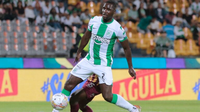 Cristian Zapata deja atrás a Atlético Nacional y es presentado en su nuevo club