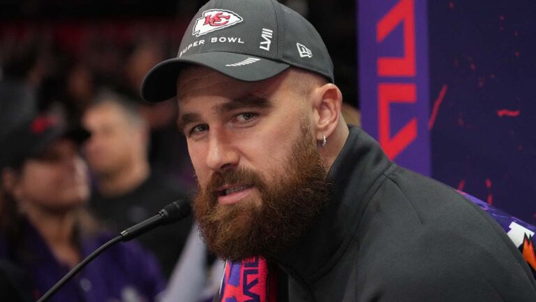 Travis Kelce acapara a los medios en el Opening Night: Su relación con Taylor Swift, el Super Bowl, su retiro…