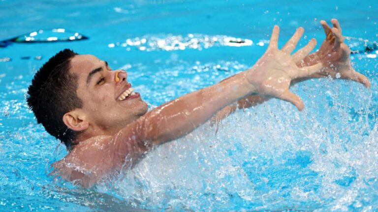 Joel Benavides termina en la séptima posición la final de natación artística solo libre varonil del Mundial de Natación Doha 2024