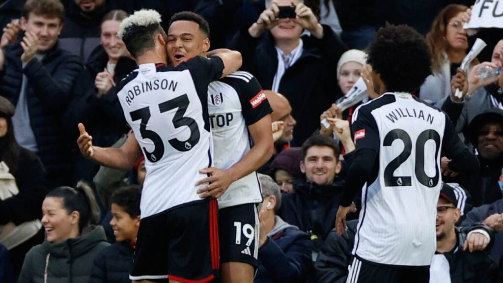 Rodrigo Muniz anotó un doblete para el triunfo del Fulham