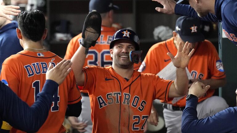 ¡Se queda! José Altuve firma por cinco años más con los Houston Astros