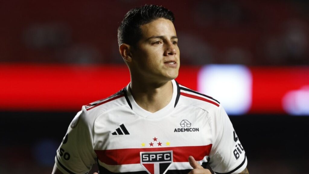 James Rodríguez jugando con Sao Paulo.