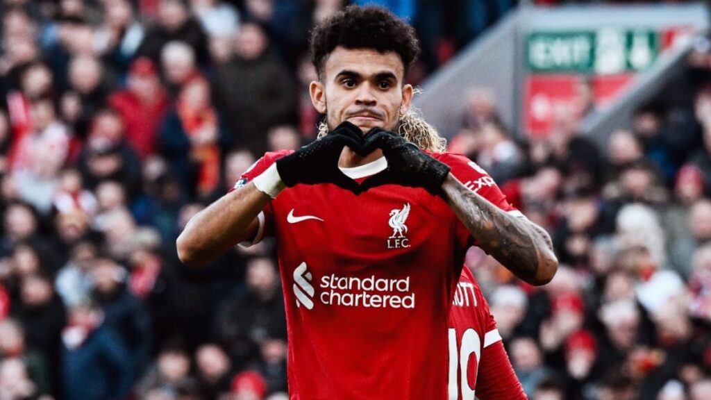 Luis Díaz marca gol ante Burnley.