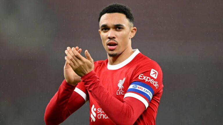 La pesadilla que vive Trent Alexander-Arnold, compañero de Luis Díaz, por acoso de una aficionada obsesionada