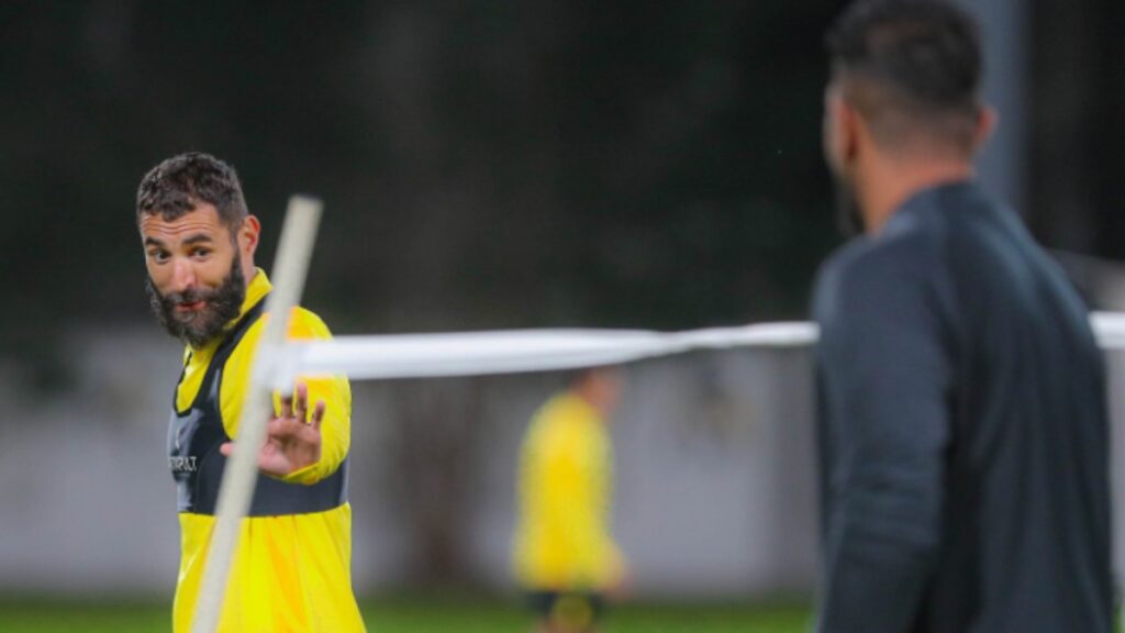 Karim Benzema abandona el entrenamiento | @ittihad_en