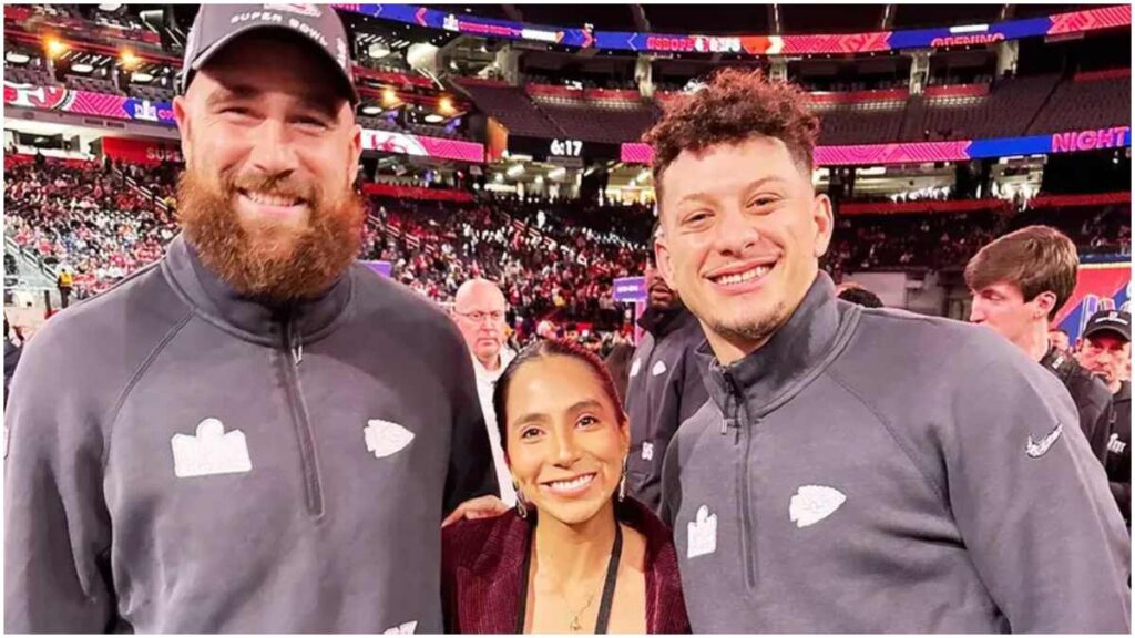 Diana Flores con Patrick Mahones y Travis Kelce | X: @nflmx