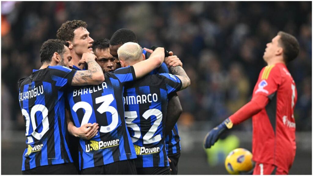 El Inter vence a la Juventus para subir a la cima | Reuters; Mascolo