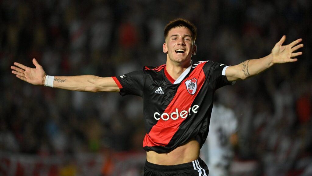 Franco Mastantuono convirtió su primer gol con la camiseta de River
