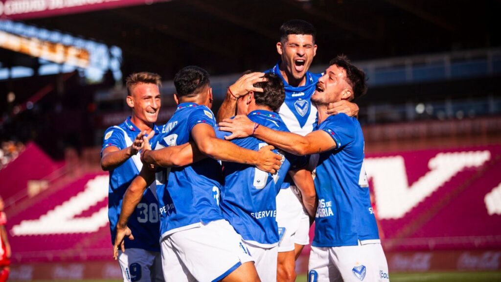 Vélez perdió 5-0 ante River en el estadio Monumental