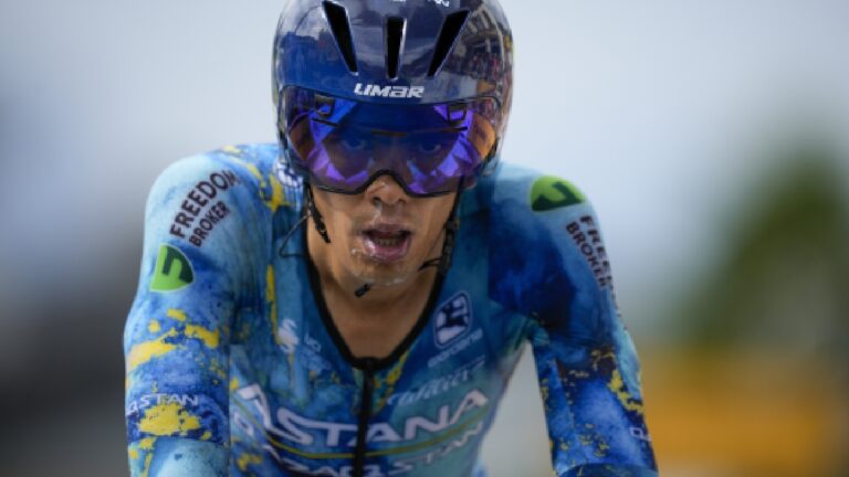 Astana entrega parte médico de Harold Tejada, luego de la fuerte caída en la primera etapa del UAE Tour