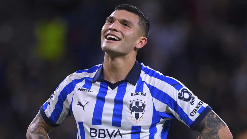 Brandon Vázquez se pierde el Monterrey vs Pachuca por nacimiento de su hijo