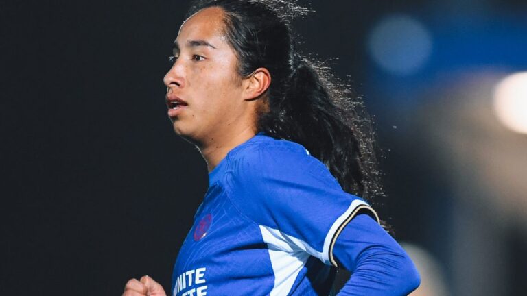 Entrenadora del Chelsea, encantada con Mayra Ramírez: “Tiene cualidades físicas obvias”