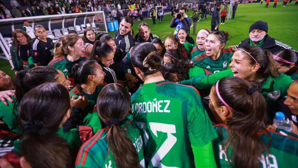 Fútbol femenil