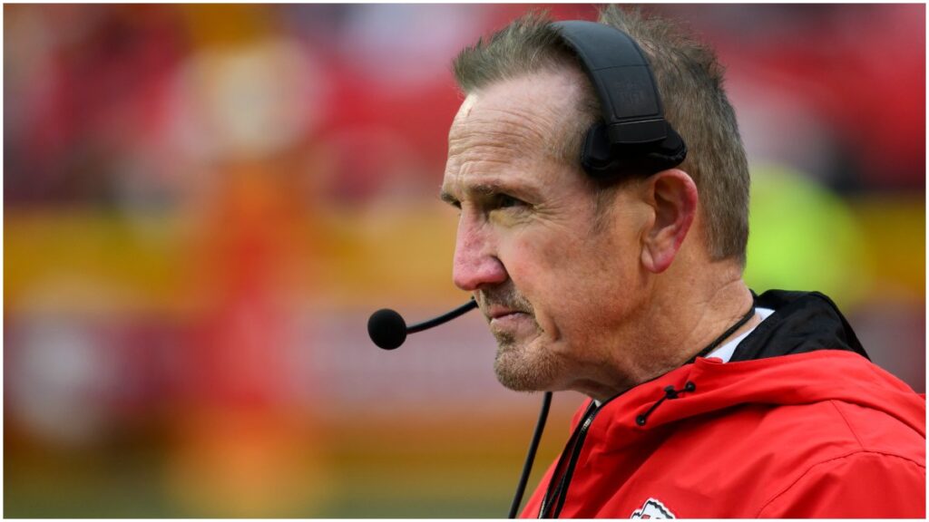 Steve Spagnuolo coordinador defensivo de los Chiefs | AP