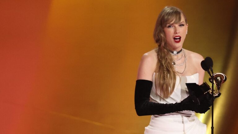 Taylor Swift revela las canciones de su nuevo álbum tras anunciar su lanzamiento en los Grammy