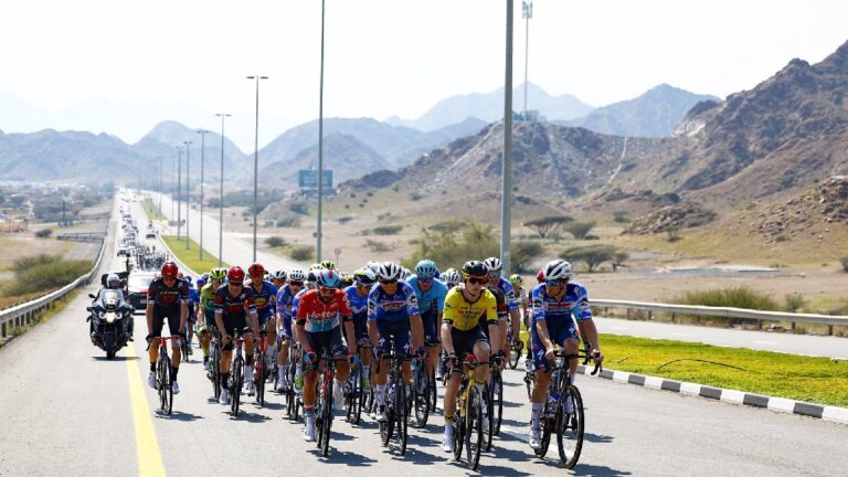 UAE Tour 2024, quinta etapa: Kooij gana la fracción y Vine sigue liderando la general