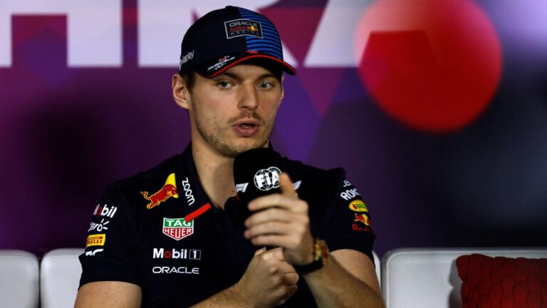 Verstappen hace un llamado a todas las pistas a revisar las coladeras tras incidente en Bahréin