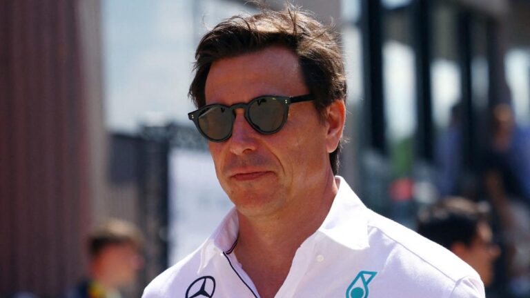 Toto Wolf asegura que le dará un trato justo a Lewis Hamilton en su último año en Mercedes