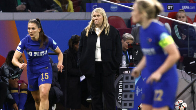 El Chelsea de Emma Hayes golea al Ajax y tiene medio boleto en las semifinales de la Champions Femenil