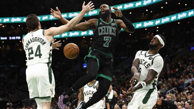 Los Celtics aprovechan la ausencia de Giannis Antetokounmpo para vencer a Bucks e hilar su 7ma victoria consecutiva