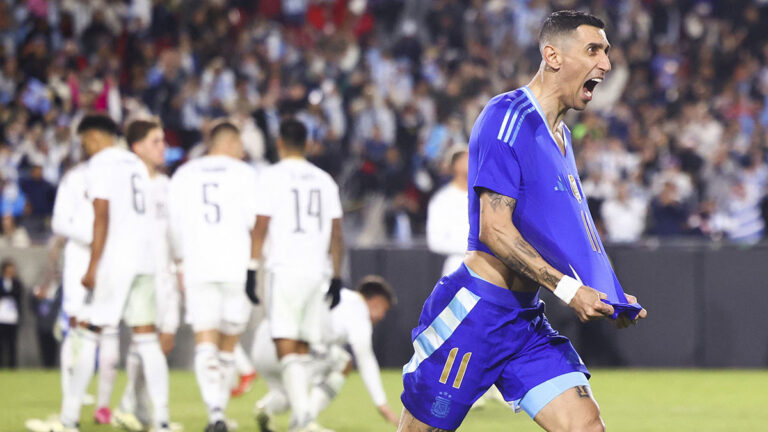 Argentina viene de atrás para vencer a una Costa Rica que intentó sorprender al Campeón del Mundo