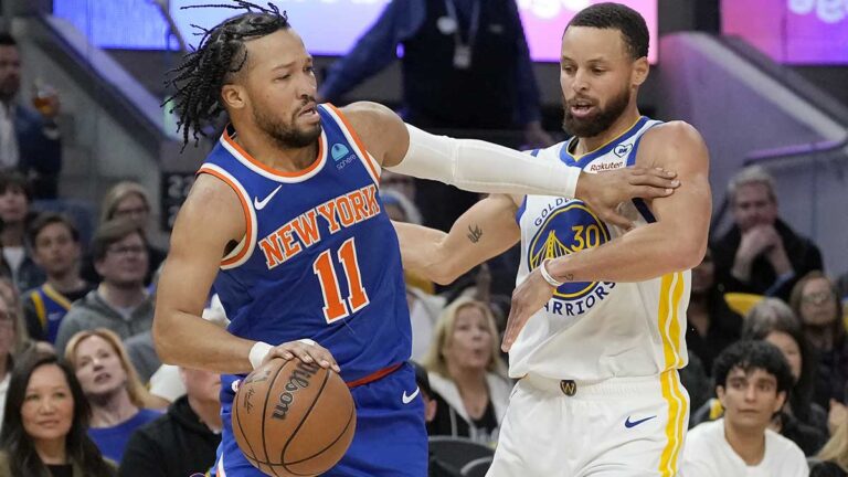 Los Knicks no tienen problema para superar a los Warriors de Curry