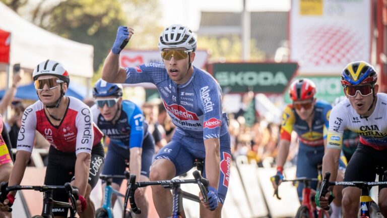 Axel Laurance se alza con la victoria de la etapa 5 de la Volta a Catalunya tras un emocionante sprint