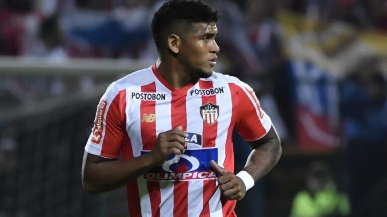 Junior anuncia el reemplazo de Rafa Pérez: viene del fútbol chileno