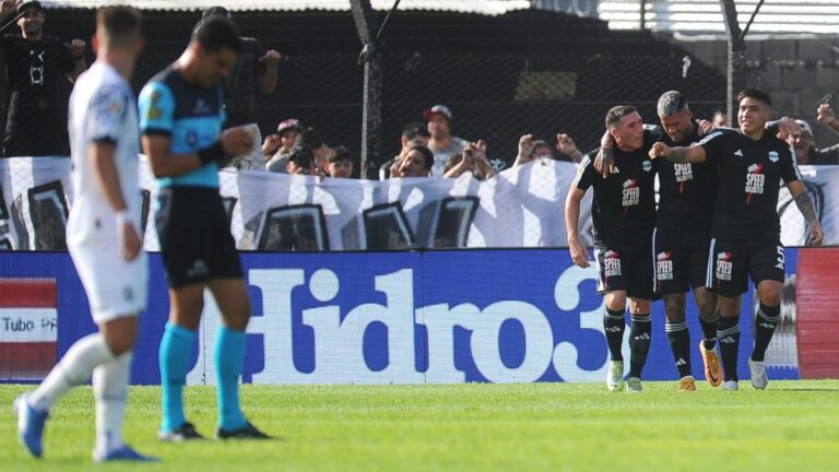 Independiente y un paso en falso en su visita a Deportivo Riestra: derrota y preocupación