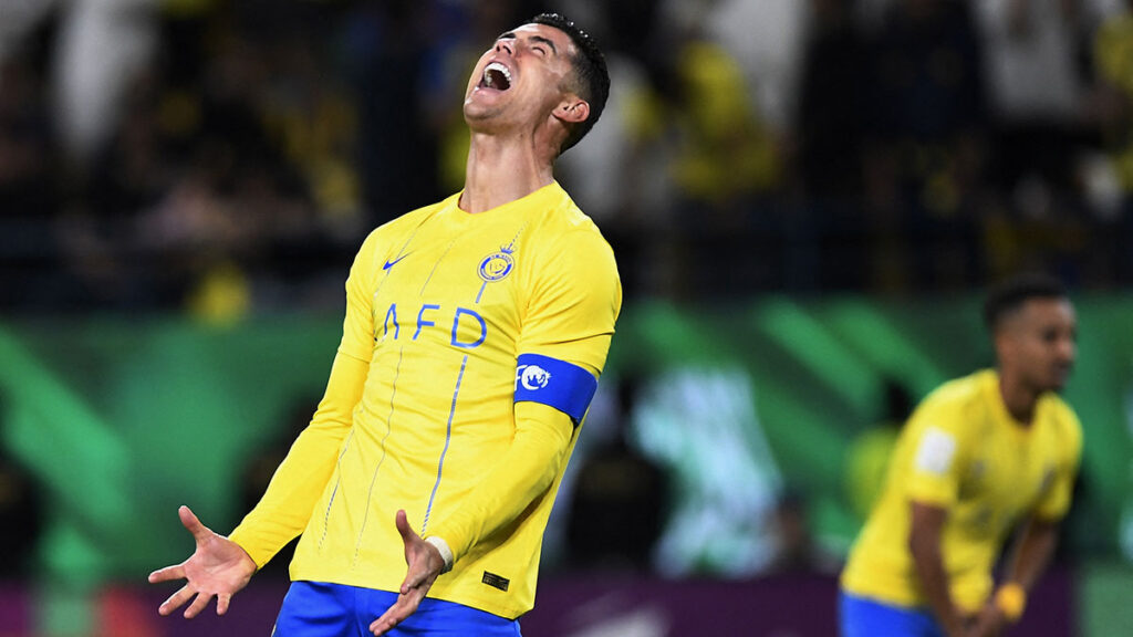 Cristiano Ronaldo lamenta la eliminación. Reuters