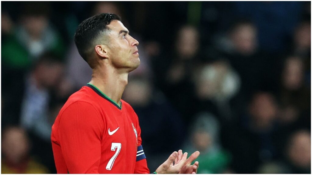 Cristiano Ronaldo sigue sin poder conectarse con Portugal | Reuters; Zivulovic