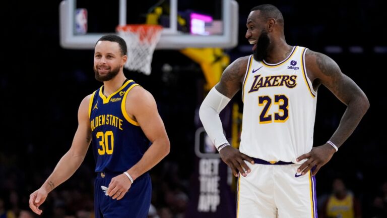 Curry vuelve, anota 31 puntos y comanda el triunfo de Warriors sobre los Lakers pese a los 40 de LeBron James