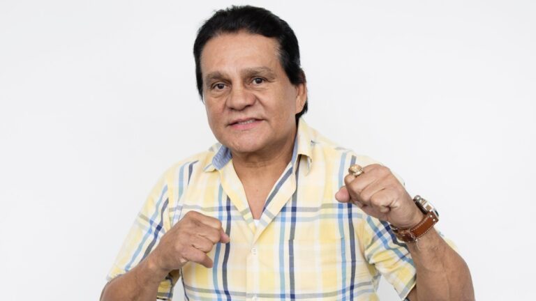 Roberto Durán se sube al ring con Canelo Álvarez y le revela el secreto para vencer a Jaime Munguía