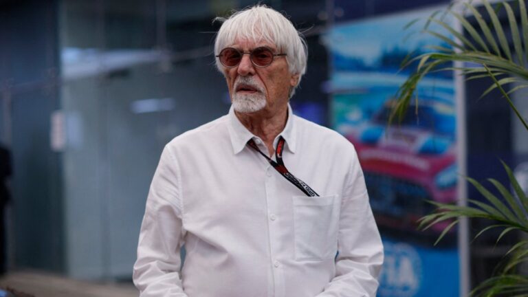 Bernie Ecclestone asegura que Felipe Massa hizo lo correcto al demandarlos por el Crashgate de Singapur 2008