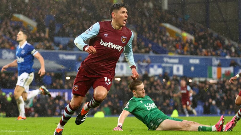 Edson Álvarez dio sus impresiones sobre su primer gol en la Premier League, mismo que marcó ante el Everton en Goodison Park.