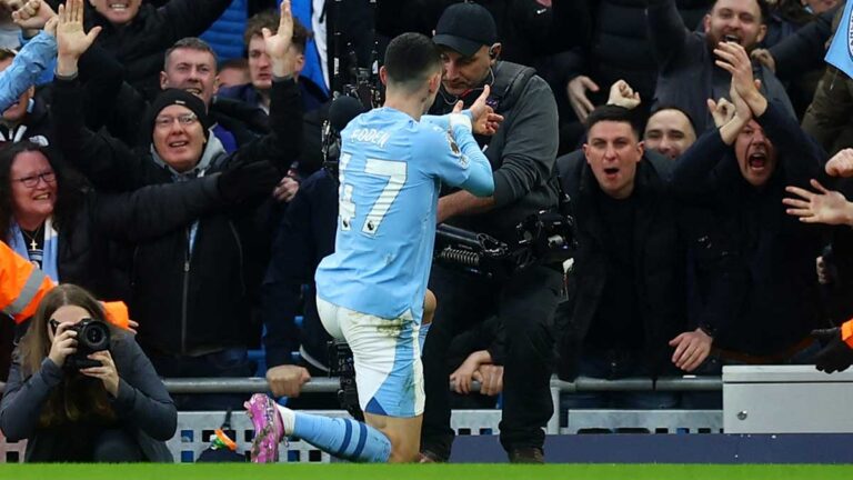 Manchester City vs Manchester United: Phil Foden pone la paridad con un golazo