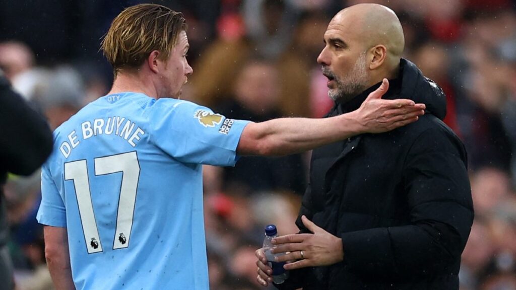 Kevin de Bruyne confrontó a Pep Guardiola, por lo que el entrenador catalán lo desafío de esta manera... ¡intenso cara a cara!