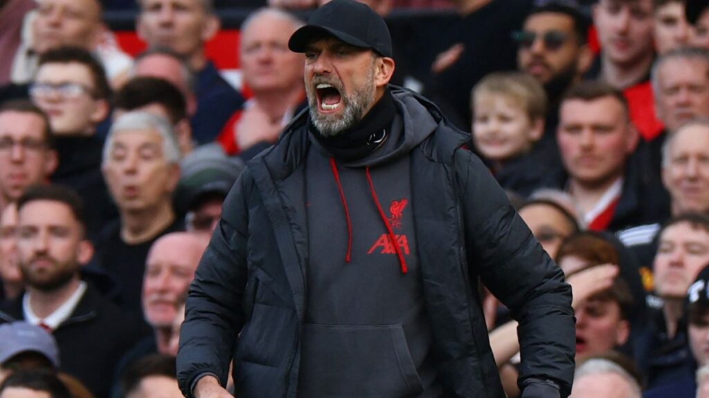 Jürgen Klopp arremete contra un reportero tras derrota ante el Manchester United en la FA Cup: "Obviamente no estás en buena forma"