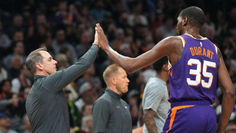 Suns vence a los Raptors con 35 unidades de Kevin Durant