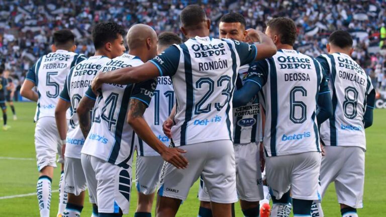 Pachuca aplasta al Union y avanza a los cuartos de final de la Concachampions