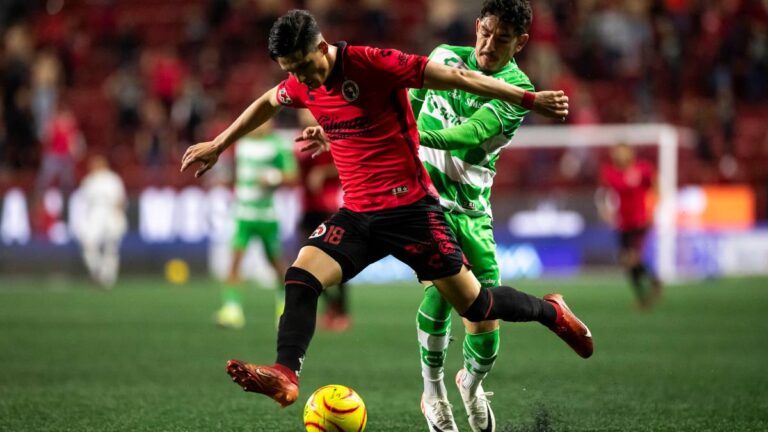 Tijuana se queda a minutos de su primera victoria del torneo y empata ante Santos en la frontera