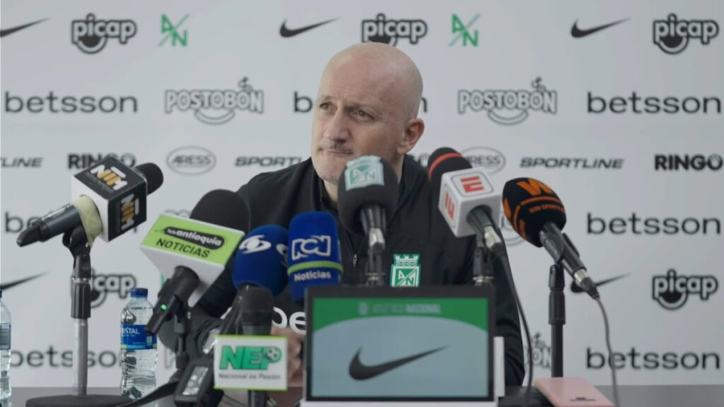 Pablo Repetto, en rueda de prensa. - Atlético Nacional.