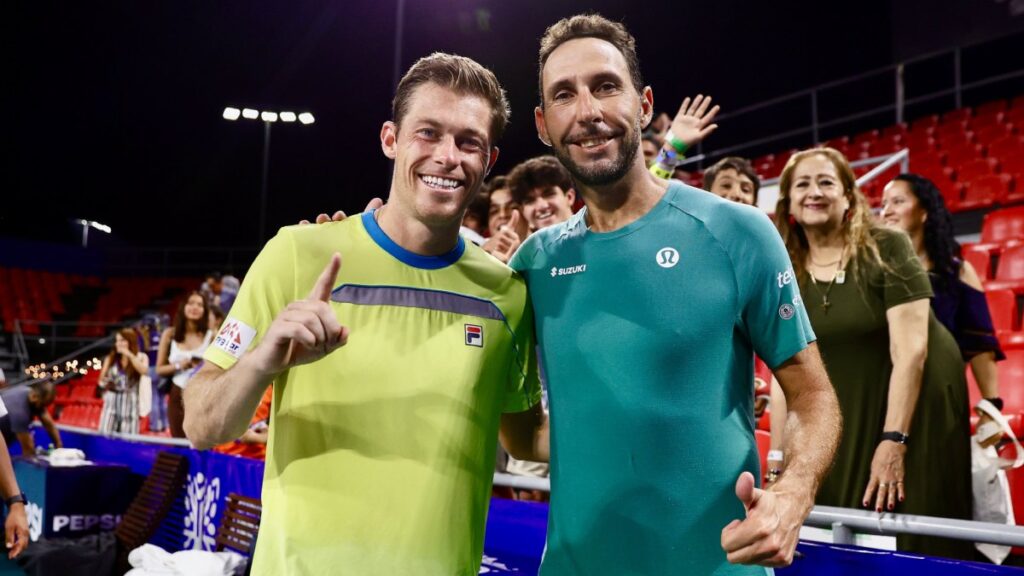 Santiago González avanza a la final de dobles del Abierto Mexicano de Tenis Telcel 2024