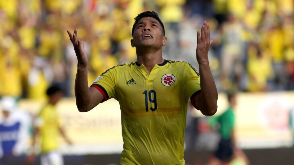Teófilo Gutiérrez, en un partido de la Selección Colombia. - Vizzor Image.