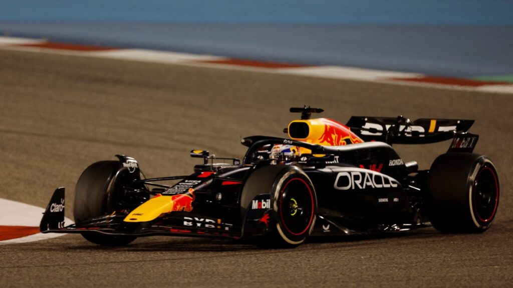 Red Bull logró el 1-2 en el Gran Premio de Bahréin con Max Verstappen y Checo Pérez quienes hicieron una carrera perfecta.