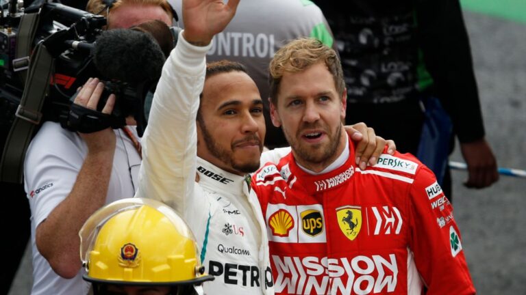 ¿Sebastian Vettel regresa a la F1? El alemán reconoce pláticas para ocupar el asiento de Lewis Hamilton en Mercedes