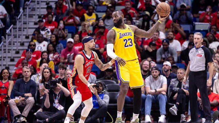 Lakers sobrevive a los 40 puntos de Zion Williamson y avanza a los playoffs de la NBA ante Denver