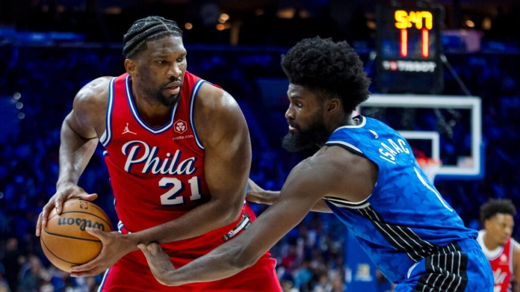 Philadelphia se impone al Magic | AP Foto/Chris Szagola