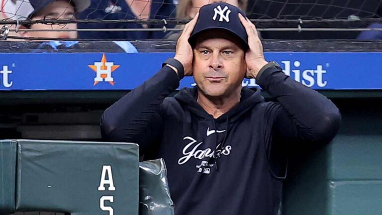 De no creerse: Aaron Boone se convierte en el mánager más expulsado en la historia de los Yankees ¡por culpa de un aficionado!