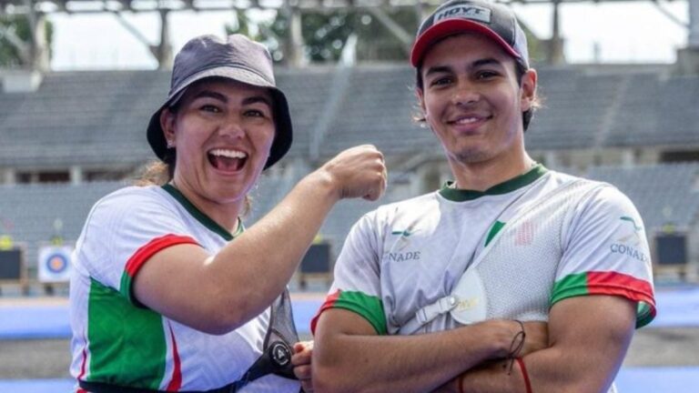 Alejandra Valencia y Matías Grande ganan medalla de plata por equipos mixtos recurvo